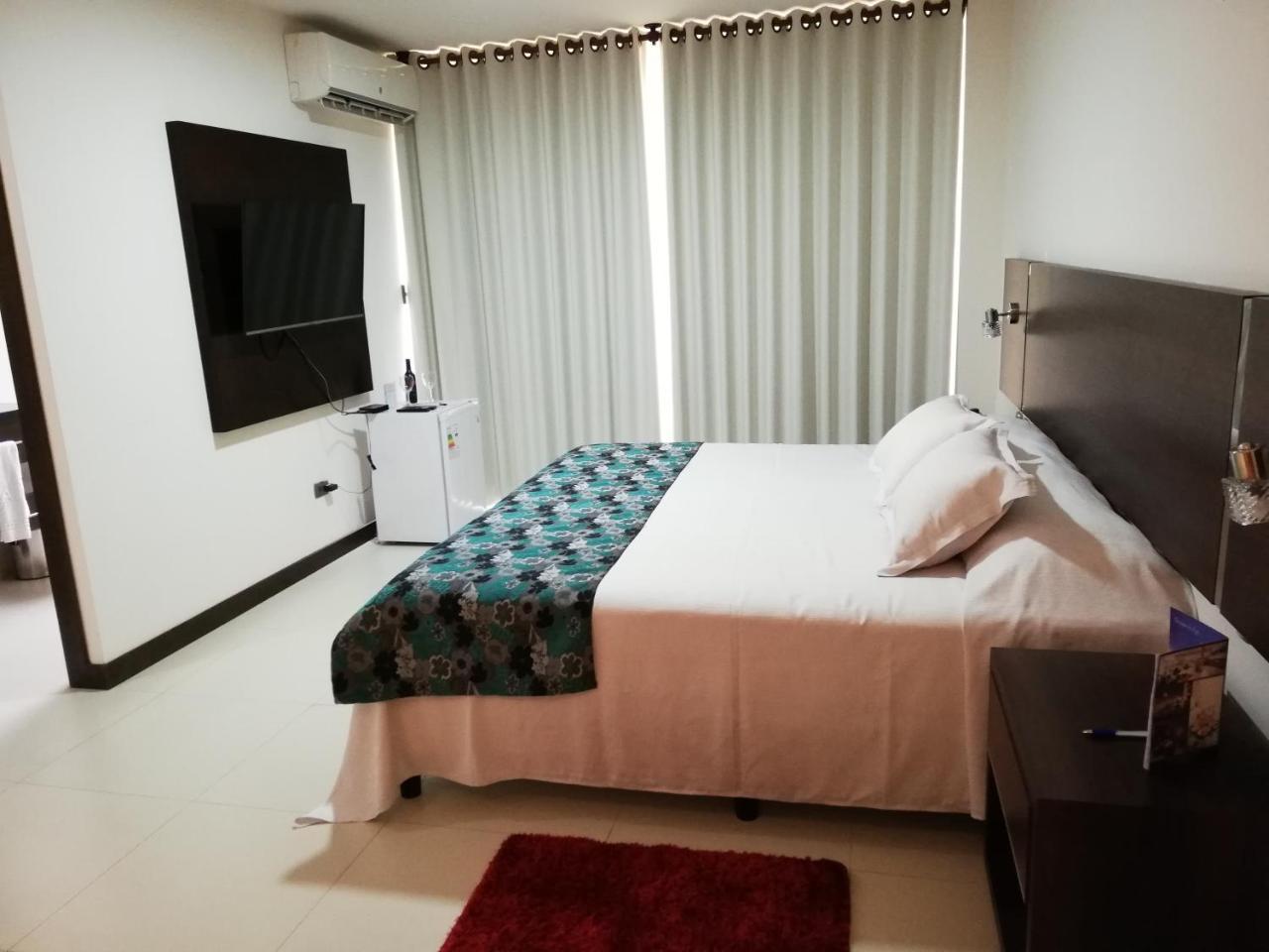 Mai Suites Apart Hotel Santa Cruz de La Sierra Eksteriør bilde